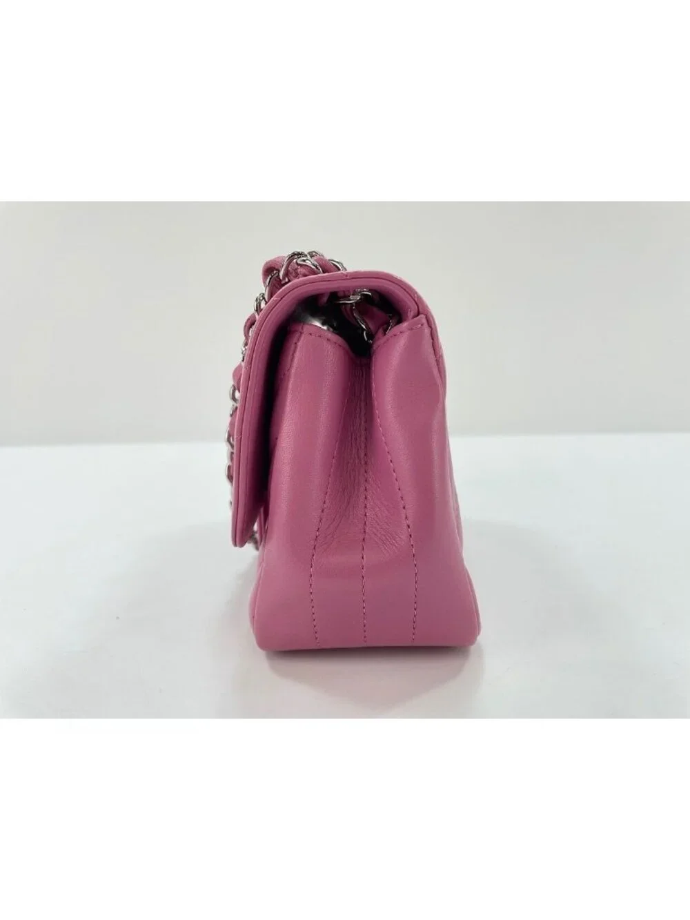 CHANEL brand color